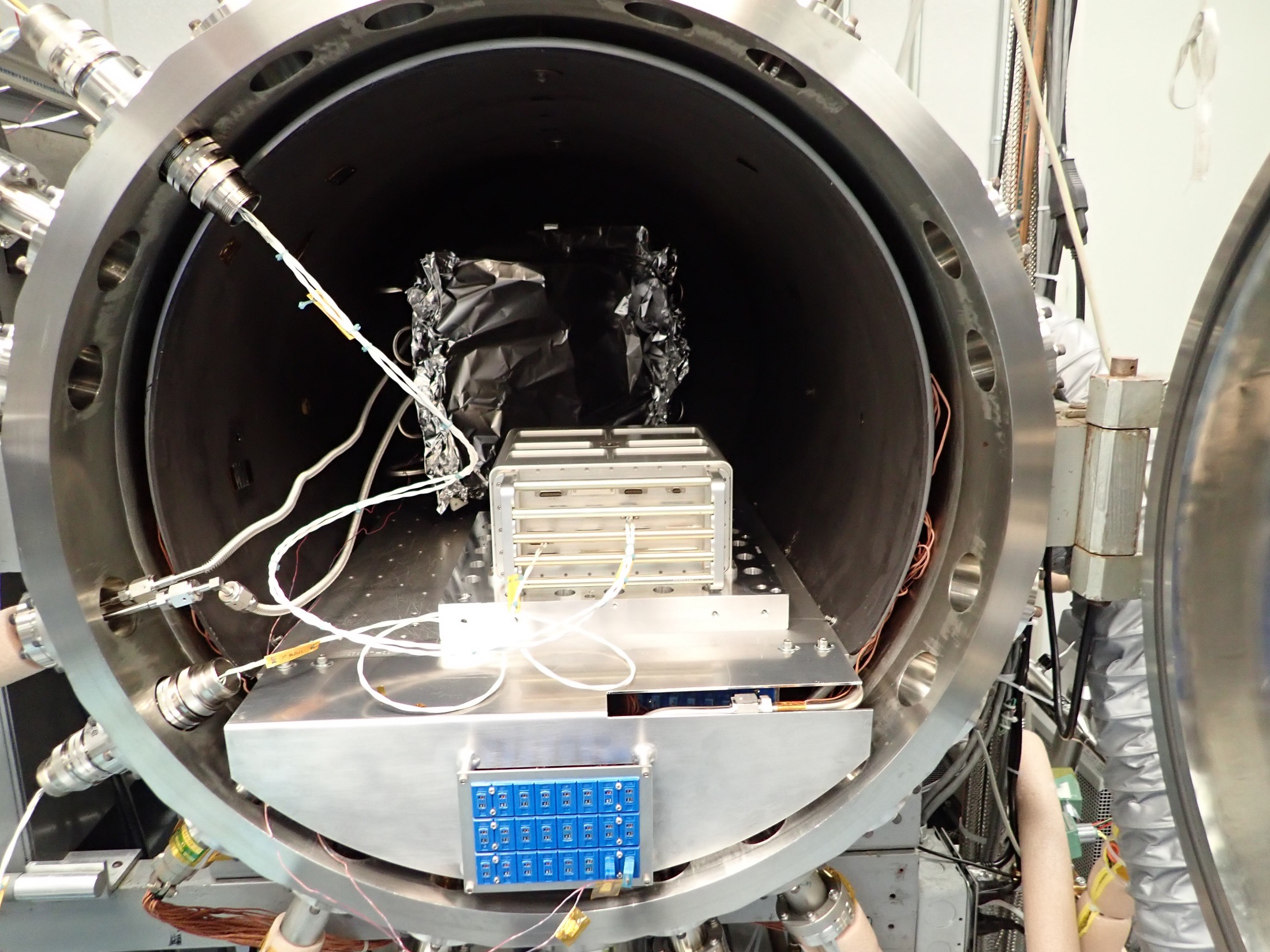 HySICS Pointing System Controller (HPSC) Completes Thermal Vacuum Testing